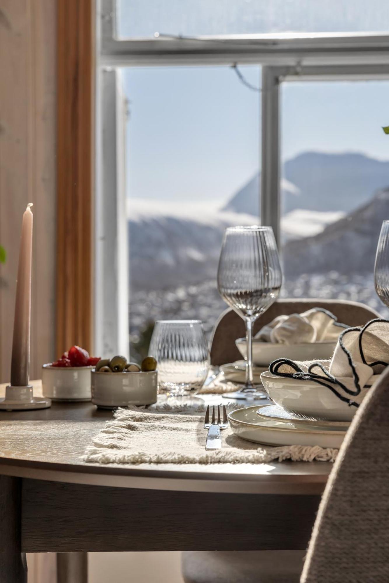 Cozy Central Loft Apartment With Amazing View Tromsø Eksteriør billede